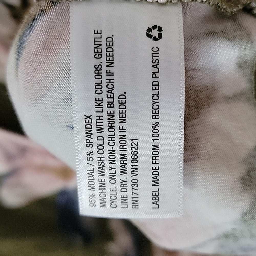 Nwt New Stars Above Beautifully Spft Green Floral Pajamas Set Large - Picture 8 of 8